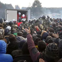 UE vrea să suspende dreptul la azil pentru migranții veniți prin Belarus/foto: the guardian