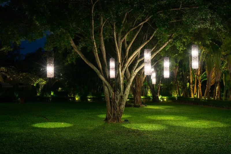 Lampă solară - Foto: Freepik