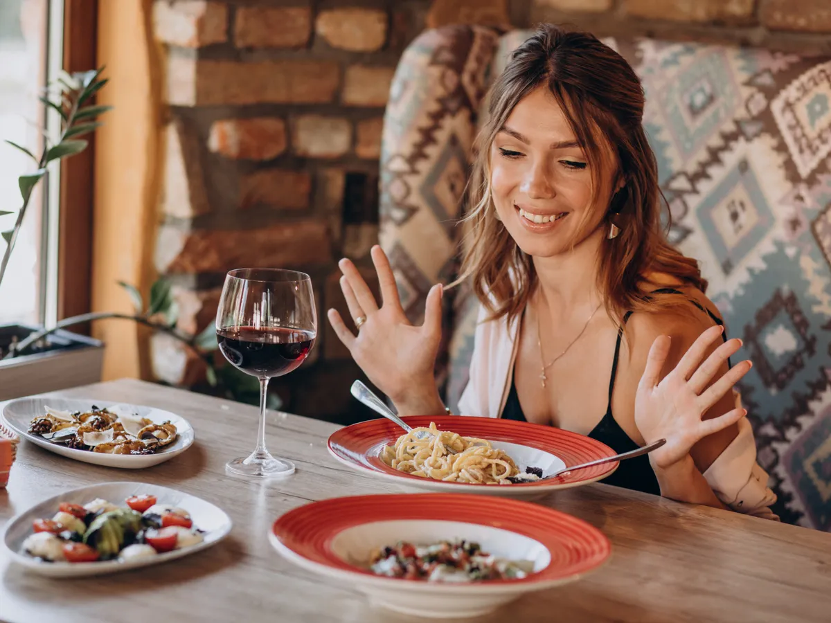 ât de nesănătoasă este mâncarea vândută în cele mai populare restaurante? Experții, îngrijorați - Foto: Freepik.com (rol ilustrativ)