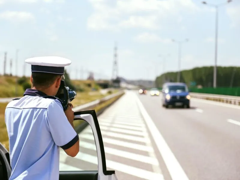 Polițiștii de la Rutieră au ridicat peste 5.000 de permise de conducere într-o săptămână. / Foto: capital.ro