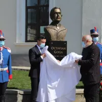 Primarul Chirica a dezvelit bustul lui Octavian Goga /https://www.bzi.ro/