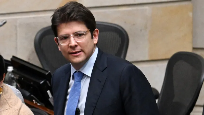 Senatorul conservator Miguel Uribe, candidat la președinția Columbiei la alegerile din mai 2026, este în stare critică după ce a fost împușcat în cap sâmbătă, la Bogota Foto: profimediaimages.ro