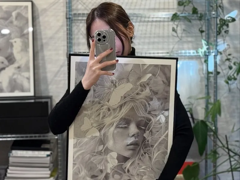 Desen în creion sau fotografie alb-negru - Foto: Instagram/Kei Maduro