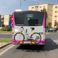 Autobuz cu suport pentru biciclete Foto: Facebook Emil Boc
