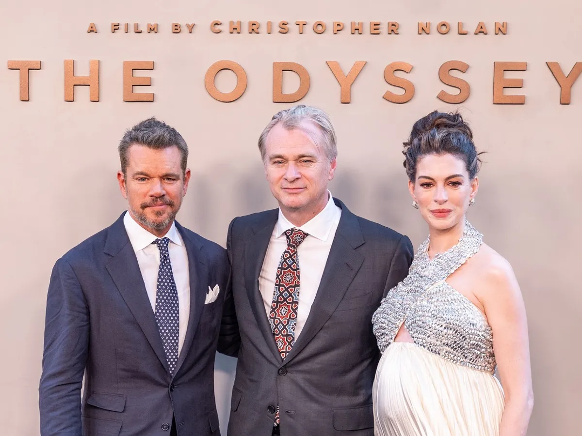 Matt Damon Christopher Nolan Anne Hathaway
