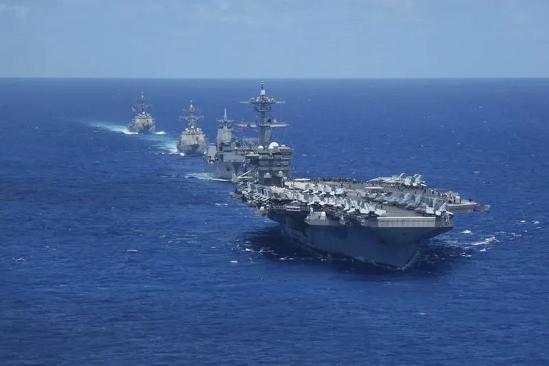 Grupul de luptă al Portavionului USS Abraham Lincoln - Foto: Profimedia images
