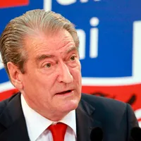 Fostul preşedinte și premier al Albaniei Sali Berisha, exclus din PD, partidul pe care l-a co-fondat. / Foto: washingtontimes.com