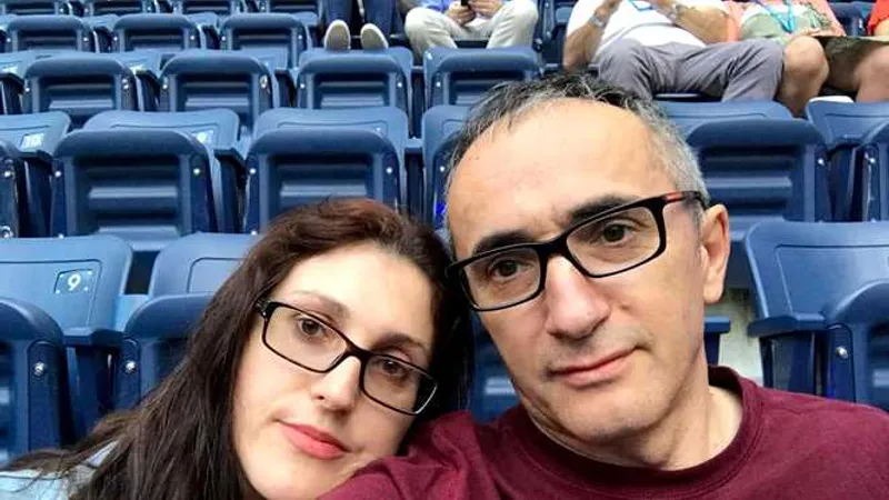 Soții Ramona și Gabriel Săcărin au adoptat-o pe Sorina, aflată în plasament la o asistentă maternală din Baia de Aramă în 23 aprilie. Sursa foto: Libertatea