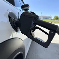 Cât s-au ieftinit astăzi benzina şi motorina. Ce se întâmplă însă cu preţurile ţiţeiului - Foto: Profimedia Images