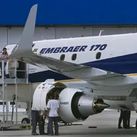 Avionul implicat în incident este un Embraer 170- Foto: AVIATION-IMAGES.COM