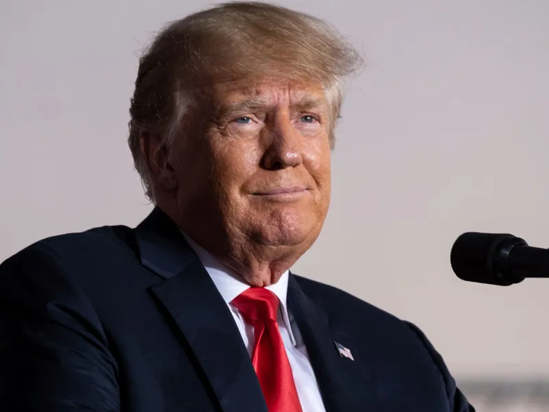 Trump a cerut unui judecător federal să forţeze Twitter să îi repună în funcţiune contul / Sky News