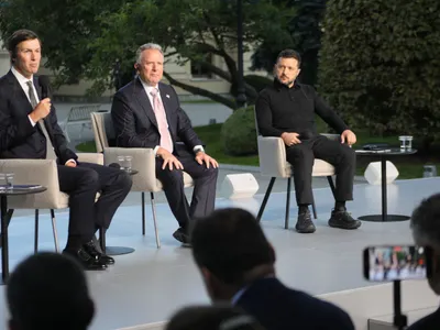 Volodimir Zelenski și emisarii lui Trump - Foto: Profimedia images