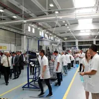 Unul dintre cei mai mari producători de cablaje auto închide una dintre cele 3 fabrici din România - Foto: jurnalulolteniei.ro