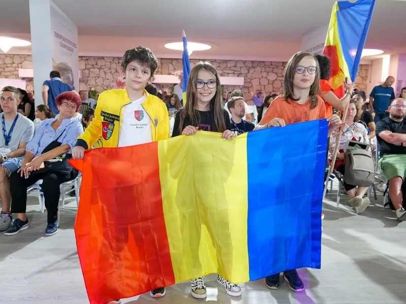 Două medalii de aur și una de argint pentru România, la Campionatul European de Șah pentru Juniori - Foto: Facebook/Federația Română de Șah