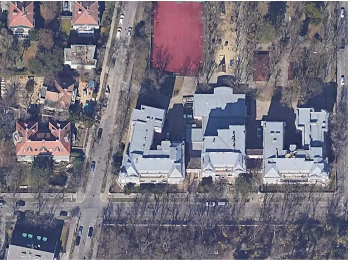 Sanatoriul de pe Sternwartestraße, centru de spionaj de pe vremea sovieticilor - Foto: Google Map