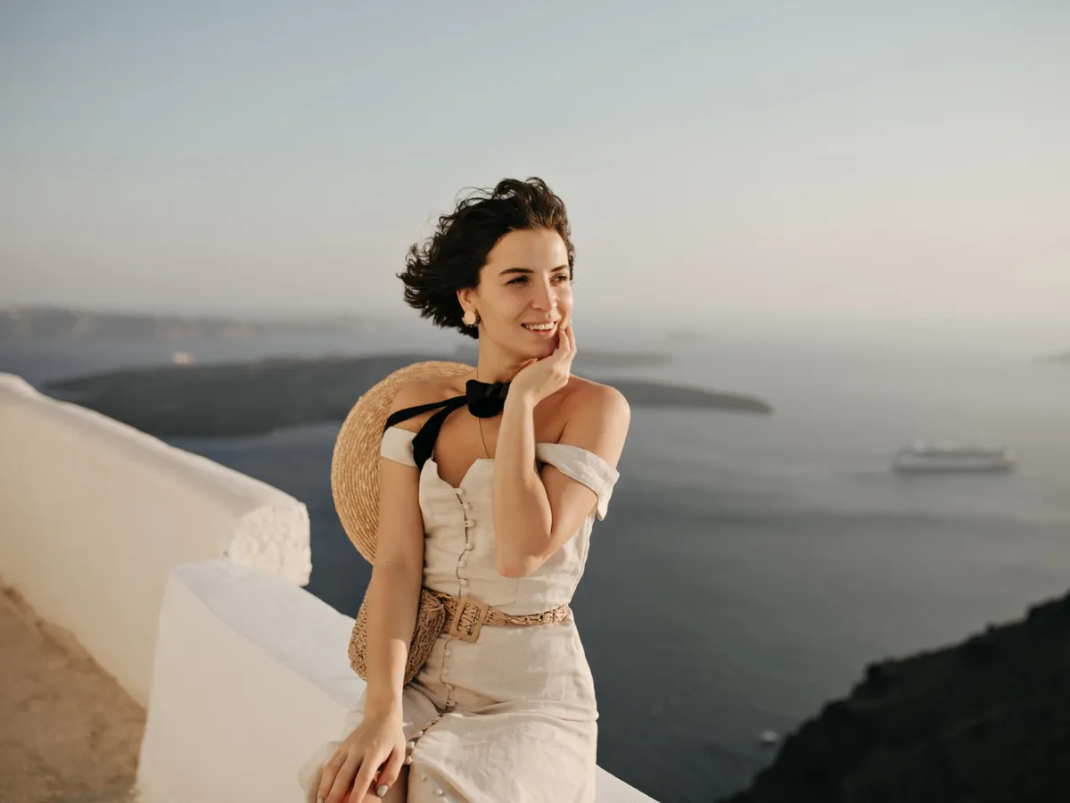 Turiștii anulează vacanțele în Grecia. Prețul la feribot crește cu 10%. Biletele de avion se scumpesc cu 15%