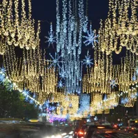 Luminițe de Crăciun în București/Foto: metropotam.ro