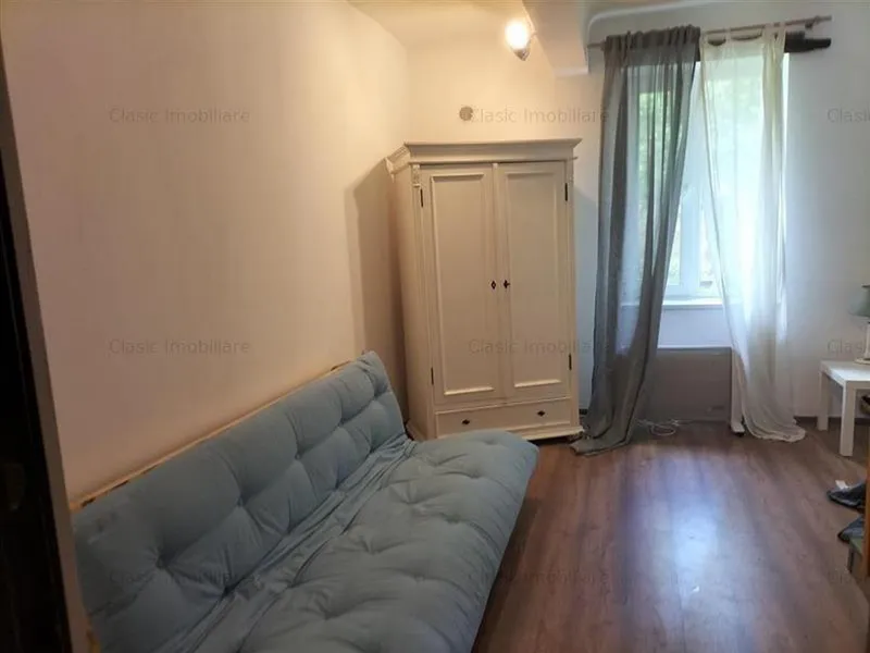 Nouă ofertă de nerefuzat în Cluj: Garsonieră de 16 mp, cu baie tip „dulap”, de vânzare cu 52.000 €. - Foto: stiridecluj.ro