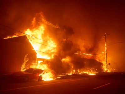 S-a dezlănțuit iadul în Los Angeles. 30.000 de oameni trebuie să evacueze. 10.000 de case, distruse - Foto: Profimedia Images