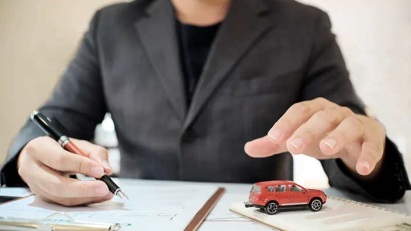 Plafonarea tarifelor RCA expiră pe 1 iulie. Cat vor plăti șoferii români pentru asigurarea auto - Foto: Profimedia images
