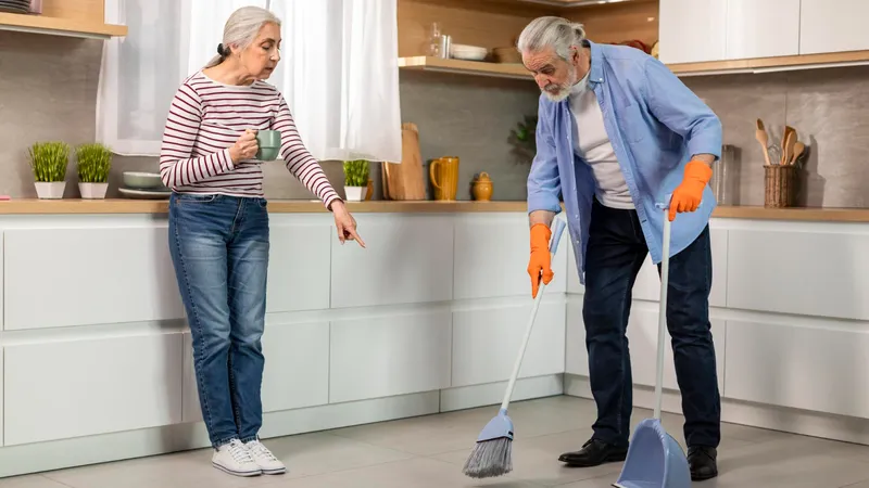 Pensie pe decembrie vine cu un bonus de 6.000 lei pentru toți pensionarii. Pentru ce se dau banii? - Foto: Freepik