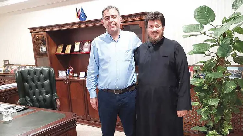 ECUMENISM Gur Ramazan, umăr la umăr cu preotul Eugen Tănăsescu, purtătorul de cuvânt al lui Teodosie Tomitanul