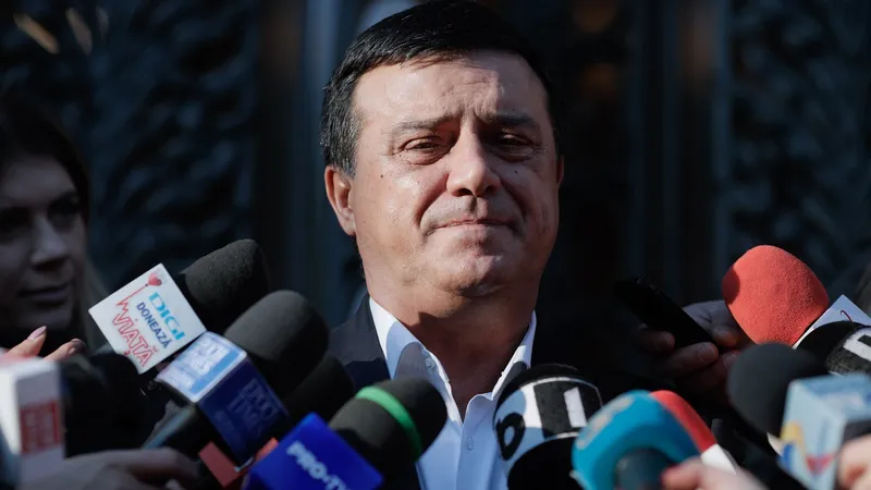 Vicepreședintele Curții de Conturi, Niculae Bădălău, audiat la DNA Foto: INQUAM Photos/George Călin