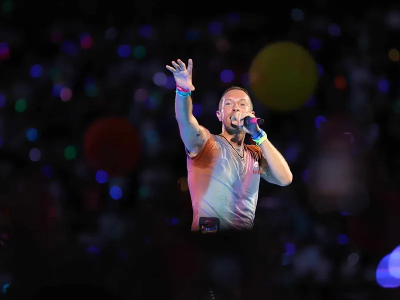 Huiduieli la concertul Coldplay. Cine este artistul huiduit de public când a ieșit pe scenă - Foto: Profimedia / imagine rol ilustrativ