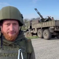 „Jurnalist rus”, surprins în timp ce regizează un videoclip de pe frontul din Ucraina/FOTO: Captură video/Nexta TV