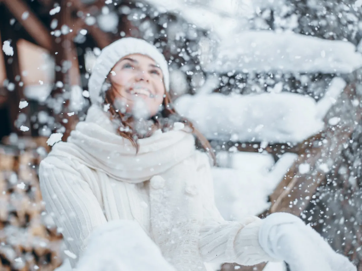 București, acoperit în ninscoare în noaptea de sâmbătă spre duminică. Avertismenul meteorologilor.