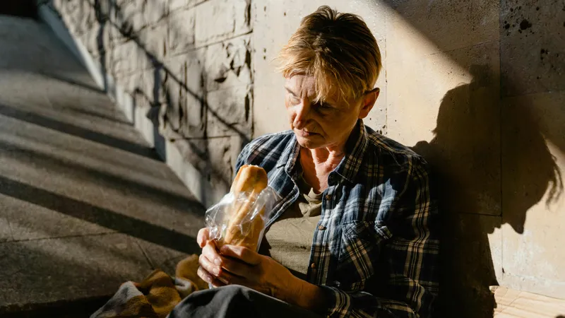 Fiecare leu contează. Ce să faci când totul se scumpește: sfaturi simple ca să nu rămâi fără bani - FOTO: Pexels (imagine cu rol ilustrativ)