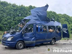 După întâlnirea de pace, focuri de armă. Victime civile într-un autobuz vizat direct în Sumî - FOTO: X  (imagine cu rol ilustrativ)