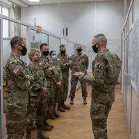 Pentagonul va trimite trupe pentru a proteja Ambasada SUA de la Kiev/foto: usarmy