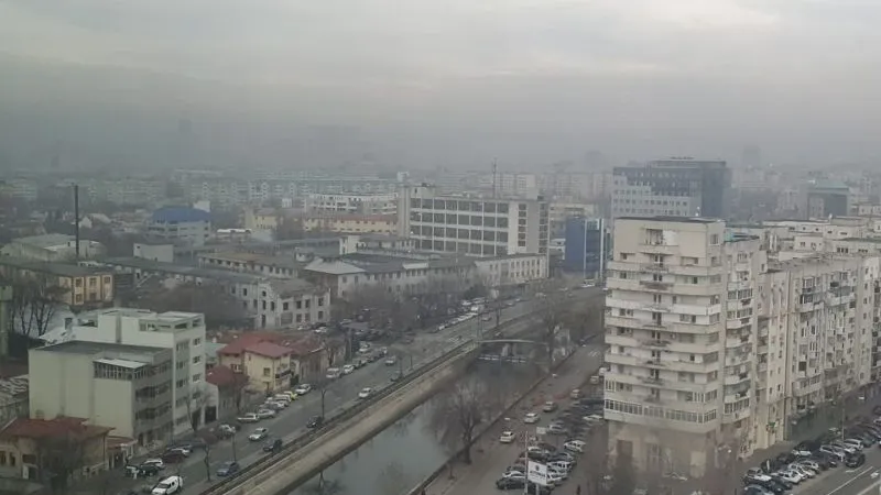 Poluare peste București. Foto Vlad Mixich