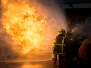 Explozie devastatoare într-un bloc din Topoloveni. 50 de locatari evacuați: "A bubuit. Ardea casa!" - Foto: Profimedia images - Caracter ilustrativ