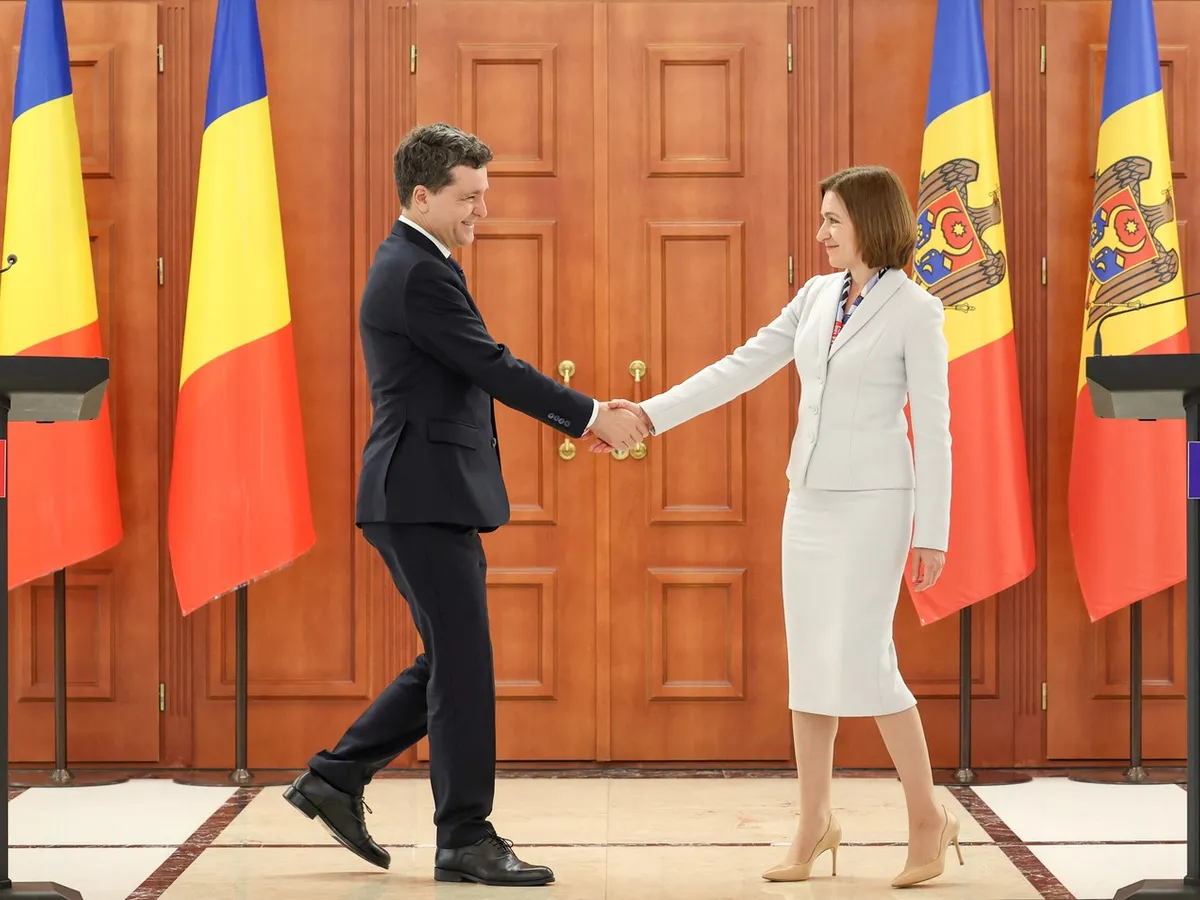Nicușor Dan împreună cu Maia Sandu, președinta republicii Moldova - Foto: Profimedia Images