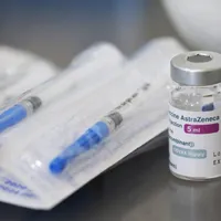 Anchetă în Cipru, după moartea unei femei de 38 de ani vaccinate cu prima doză AstraZeneca. / Foto: reuters.com