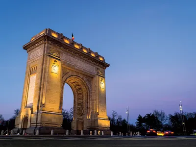 Două partide au fost pe plus față de alegerile din 2024, două pe minus. AUR, o victorie cât o înfrângere - Foto> Profimedia Images