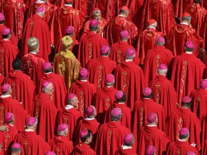 Vatican: Cardinalii îşi încep cea de-a 9-a reuniune pregătitoare. În căutarea noului Papă - FOTO: Inquam Photos / Eduard Vînătoru