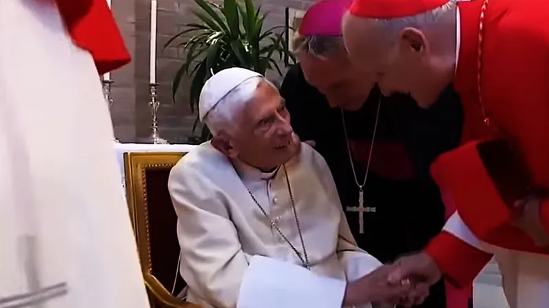 Ce conţine testamentul Papei emerit Benedict. Cere iertare celor cărora le-a făcut rău - Foto: captură YouTube