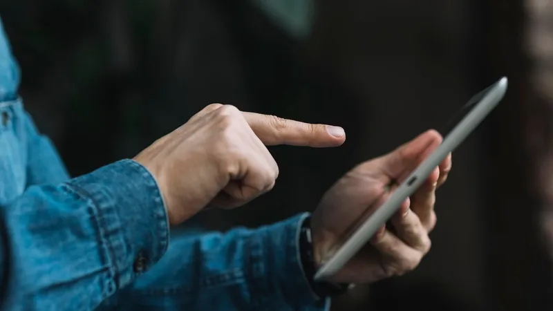 O escrocherie de WhatsApp se mută pe Telegram! Cum rămân fără bani cei care dau click-uri la postări - Foto: Freepik (rol ilustrativ)