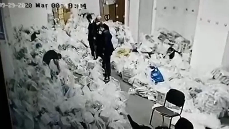Sacii cu voturi de la Sectorul 1 / Digi24