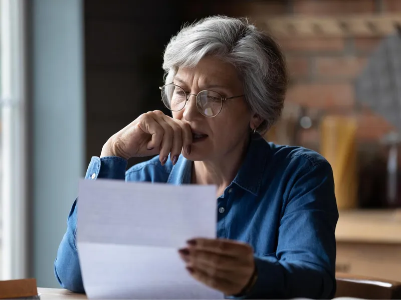 Ce element nou va apărea pe talonul de pensie în august? Veste proastă pentru 1.800.000 pensionari - Foto: Freepik