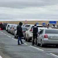 28.000 de euro doar dus este prețul libertății pentru ruși. Bogații dau și 157.000 de euro să fugă - FOTO: Profimedia