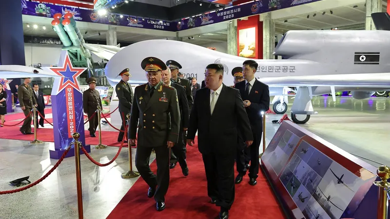 Șoigu și Kim Jong-un - Foto: Profimedia images