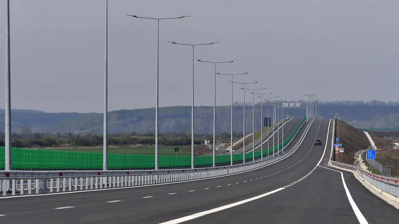 120 de miliarde de lei investiţii în infrastructură, în acest an. În ce se vor face investiţiile - Foto: INQUAM PHOTOS/Bogdan Danescu