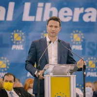 Secretarul general al PNL, Robert Sighiartău, a declarat, marți seară, că liberalii nu vor renunța la Florin Cîțu. FOTO Facebook