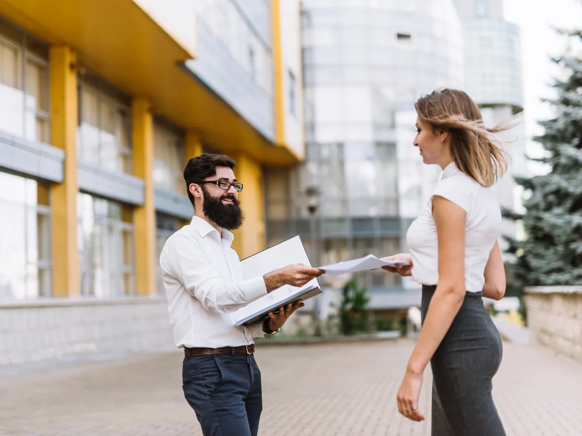 Câte mii de lei câștigă un administrator de bloc? Ce roluri au președintele și cenzorul? - Foto: Freepik (Imagine cu rol ilustrativ)