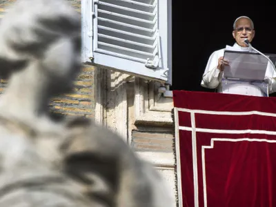 Papa Leon și administrația Trump: de ce MAGA caută cu lumânarea o ceartă cu suveranul pontif