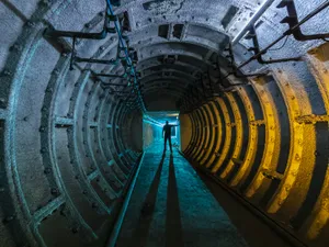 Putin cheltuie 1.700.000.000 $ pentru repararea buncărelor sovietice. Se pregătește de război - Foto: Profimedia Images (imagine cu rol ilustrativ)
